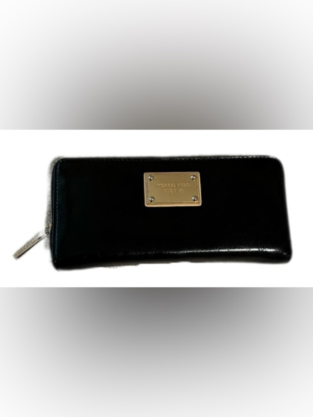 Michael Kors EUC Wallet
Black & Gold Jet Set Shiny Leather 
Wallet Zipper